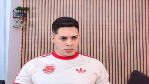 Snapshot of johan_speitzer chatting on February 2026 09:11:01 PM johan speitzer online show from February 2026 09:11:01 PM