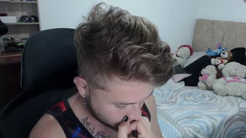 Snapshot of johanleonsweetboy chatting on December 2024 04:16:02 AM JOHAN independient model online show from December 2024 04:16:02 AM