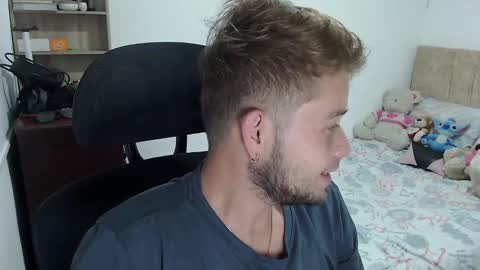 Snapshot of johanleonsweetboy chatting on December 2024 06:37:02 AM JOHAN independient model online show from December 2024 06:37:02 AM