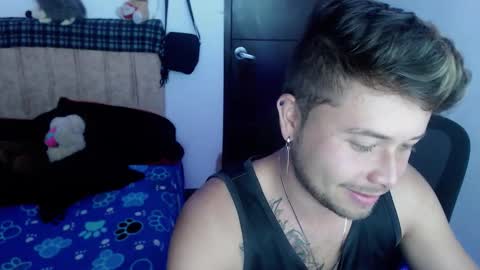 Snapshot of johanleonsweetboy chatting on October 2025 04:46:01 PM JOHAN independient model online show from October 2025 04:46:01 PM