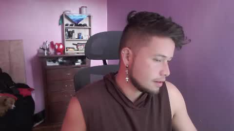 Snapshot of johanleonsweetboy chatting on July 2026 07:54:01 PM JOHAN independient model online show from July 2026 07:54:01 PM