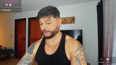 Snapshot of johatsu chatting on December 2024 08:47:02 PM King - online show from December 2024 08:47:02 PM