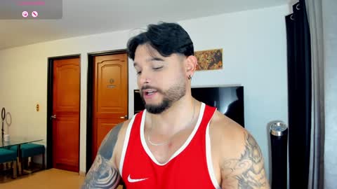 Snapshot of johatsu chatting on February 2025 09:51:01 PM King - online show from February 2025 09:51:01 PM