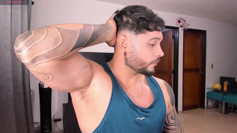 Snapshot of johatsu chatting on February 2025 11:21:02 PM King - online show from February 2025 11:21:02 PM