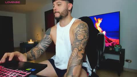 Snapshot of johatsu chatting on October 2025 12:25:02 AM King - online show from October 2025 12:25:02 AM