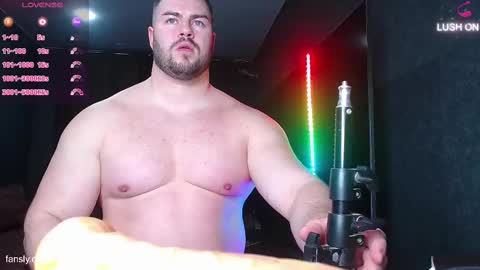 Snapshot of john_and_kiss chatting on February 2025 04:04:01 PM john and kiss online show from February 2025 04:04:01 PM