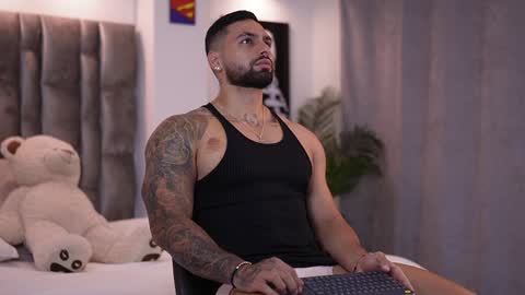 john online show from January 2025 06:39:01 PM