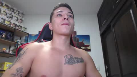 Snapshot of john_s117 chatting on February 2025 12:52:01 AM JOHN online show from February 2025 12:52:01 AM