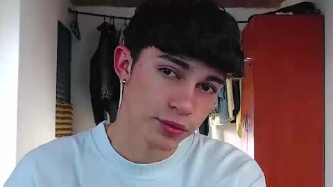 Snapshot of john_vichenso chatting on September 2025 10:10:02 PM John Vichenso online show from September 2025 10:10:02 PM