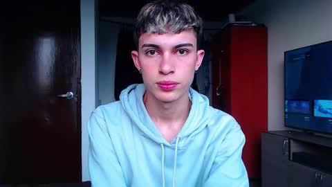 John Vichenso online show from December 2025 09:41:02 PM