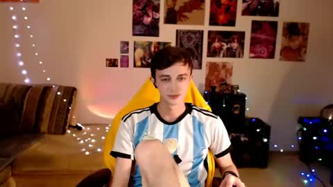 Snapshot of john_winx chatting on June 2026 06:36:01 PM john_winx online show from June 2026 06:36:01 PM