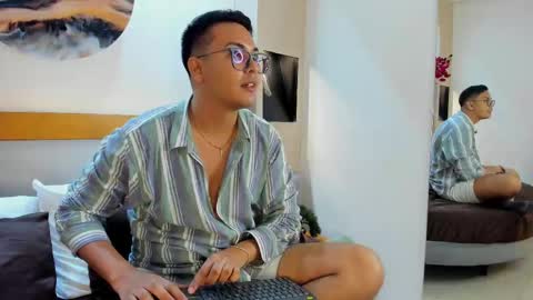 johnbelrose online show from October 2025 08:28:01 PM