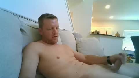 johnd101020 online show from April 2026 05:03:01 PM