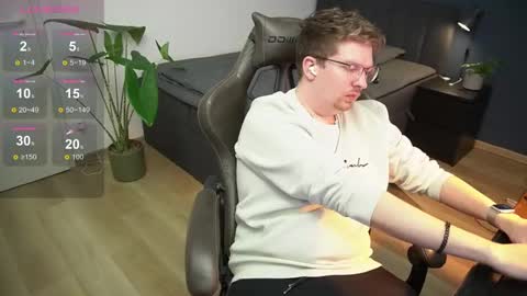 Snapshot of johndor22 chatting on January 2025 07:55:01 PM Jones online show from January 2025 07:55:01 PM