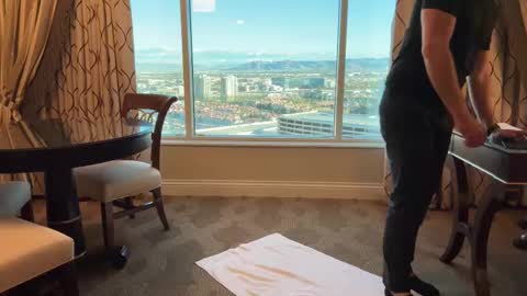 J online show from February 2025 12:26:01 AM