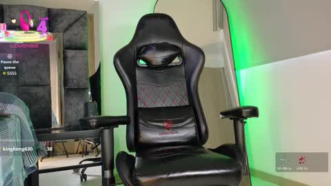 johnjaguar  online show from March 2026 03:18:01 PM