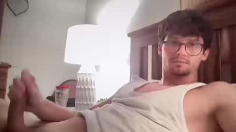 Johnny online show from October 2025 05:06:01 AM