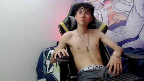 Snapshot of johnny_cagee chatting on December 2024 06:56:02 AM johnny_cagee online show from December 2024 06:56:02 AM