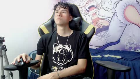 Snapshot of johnny_cagee chatting on December 2024 06:08:02 AM johnny_cagee online show from December 2024 06:08:02 AM