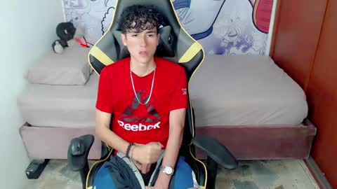 Snapshot of johnny_cagee chatting on January 2025 04:32:01 AM johnny_cagee online show from January 2025 04:32:01 AM