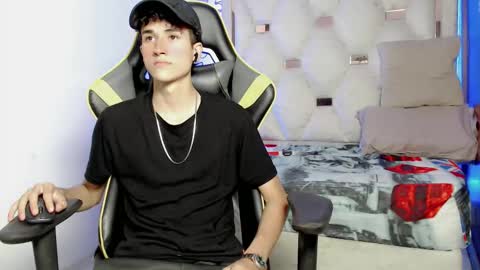 Snapshot of johnny_cagee chatting on September 2025 04:03:01 AM johnny_cagee online show from September 2025 04:03:01 AM