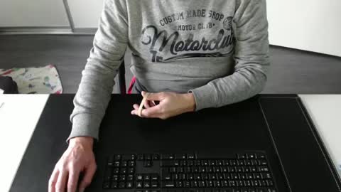 Snapshot of johnny_walker13 chatting on December 2024 12:44:01 PM Johnny Walker13 online show from December 2024 12:44:01 PM