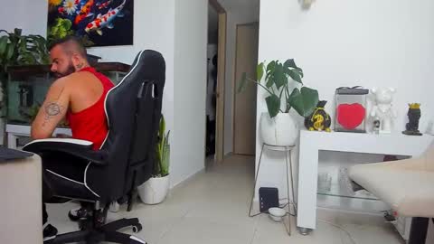 JOHNNY online show from October 2025 12:25:01 AM