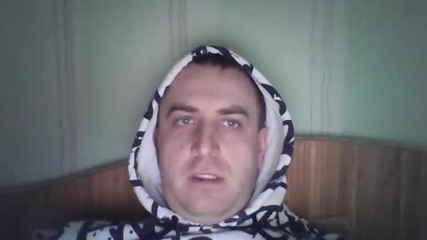 johnoreon online show from December 2025 09:36:01 AM