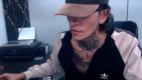 johnsonisaac94  online show from February 2025 05:31:02 AM