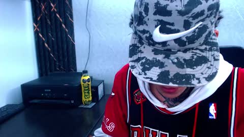 johnsonisaac94  online show from February 2025 06:08:01 AM