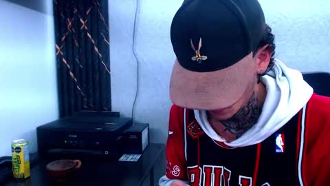 johnsonisaac94  online show from February 2025 05:29:01 AM