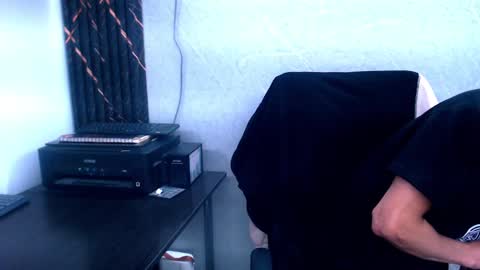 johnsonisaac94  online show from February 2025 07:36:02 AM