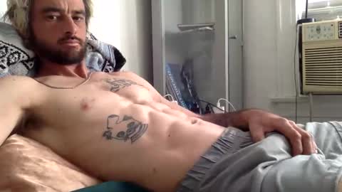 johnwood6996 online show from January 2026 05:39:01 PM