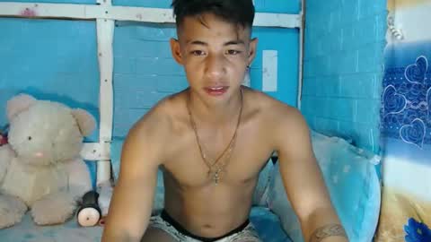 Snapshot of johnydestroyer chatting on November 2025 10:41:02 PM johnydestroyer online show from November 2025 10:41:02 PM