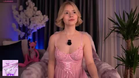 Paula online show from November 2025 03:59:02 AM