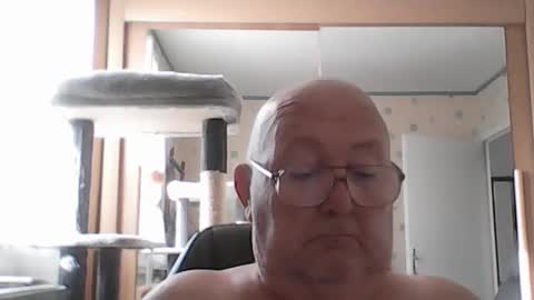 Snapshot of jojo60000529566 chatting on August 2026 07:18:01 AM jojo60000529566 online show from August 2026 07:18:01 AM