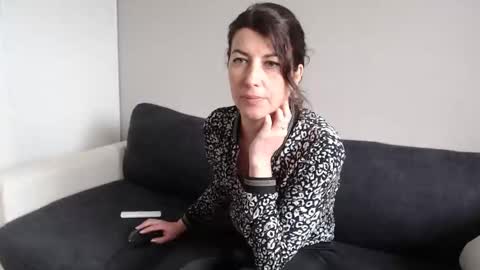 jolie_cam online show from April 2026 11:19:01 AM