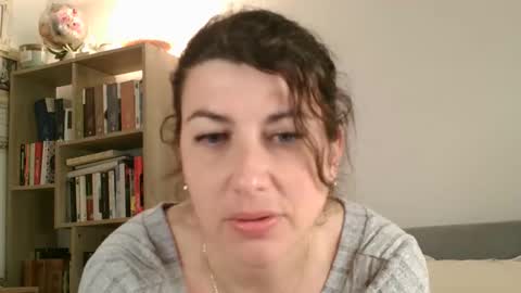 jolie_cam online show from April 2026 07:58:01 PM