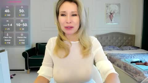 Snapshot of jolie_ozolla chatting on October 2025 10:59:02 AM Jolie Ozolla online show from October 2025 10:59:02 AM