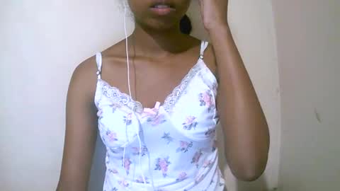 joliekah27 online show from April 2026 07:07:02 PM