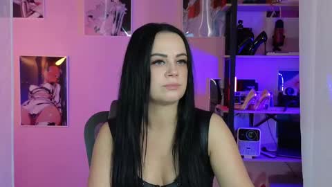 Snapshot of jolieorchid chatting on May 2026 12:21:02 PM MISTRESS Jolie online show from May 2026 12:21:02 PM