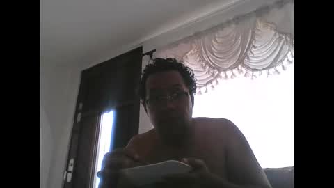 Snapshot of jon323th chatting on October 2025 06:14:02 PM jon323th online show from October 2025 06:14:02 PM