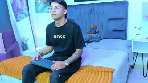 Snapshot of jon_kael chatting on September 2025 07:26:02 PM jon kael online show from September 2025 07:26:02 PM