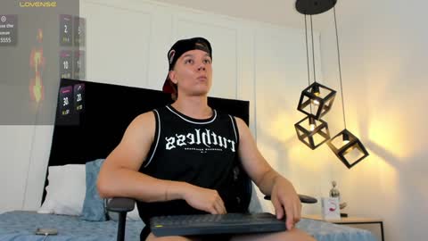 Jonathan Danielss  online show from January 2025 02:58:01 PM