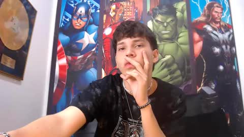 Snapshot of jonathan_moreau chatting on December 2024 12:20:02 PM Jonathan online show from December 2024 12:20:02 PM