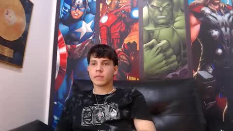 Snapshot of jonathan_moreau chatting on December 2024 03:24:02 PM Jonathan online show from December 2024 03:24:02 PM