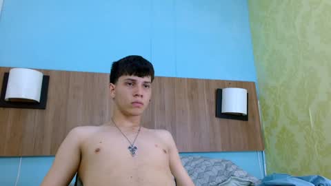 Snapshot of jonathan_moreau chatting on January 2025 03:02:02 PM Jonathan online show from January 2025 03:02:02 PM