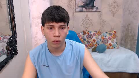 Snapshot of jonathan_moreau chatting on January 2025 12:17:02 PM Jonathan online show from January 2025 12:17:02 PM