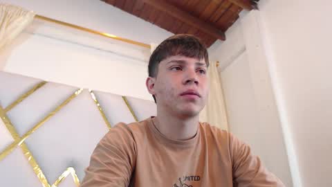 Snapshot of jonathan_moreau chatting on September 2025 11:56:01 AM Jonathan online show from September 2025 11:56:01 AM