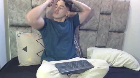 Snapshot of jonathancast08 chatting on May 2026 02:02:02 PM jonathancast08 online show from May 2026 02:02:02 PM